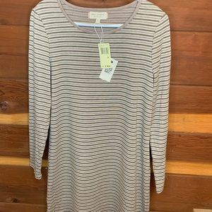 Max Studio Weekend Long Sleeve Casual Dress